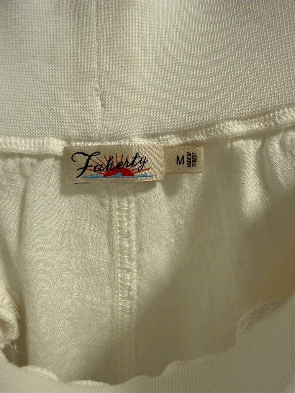 Faherty Cream Ruffle-Trim Lounge Shorts - Picture 2 of 3